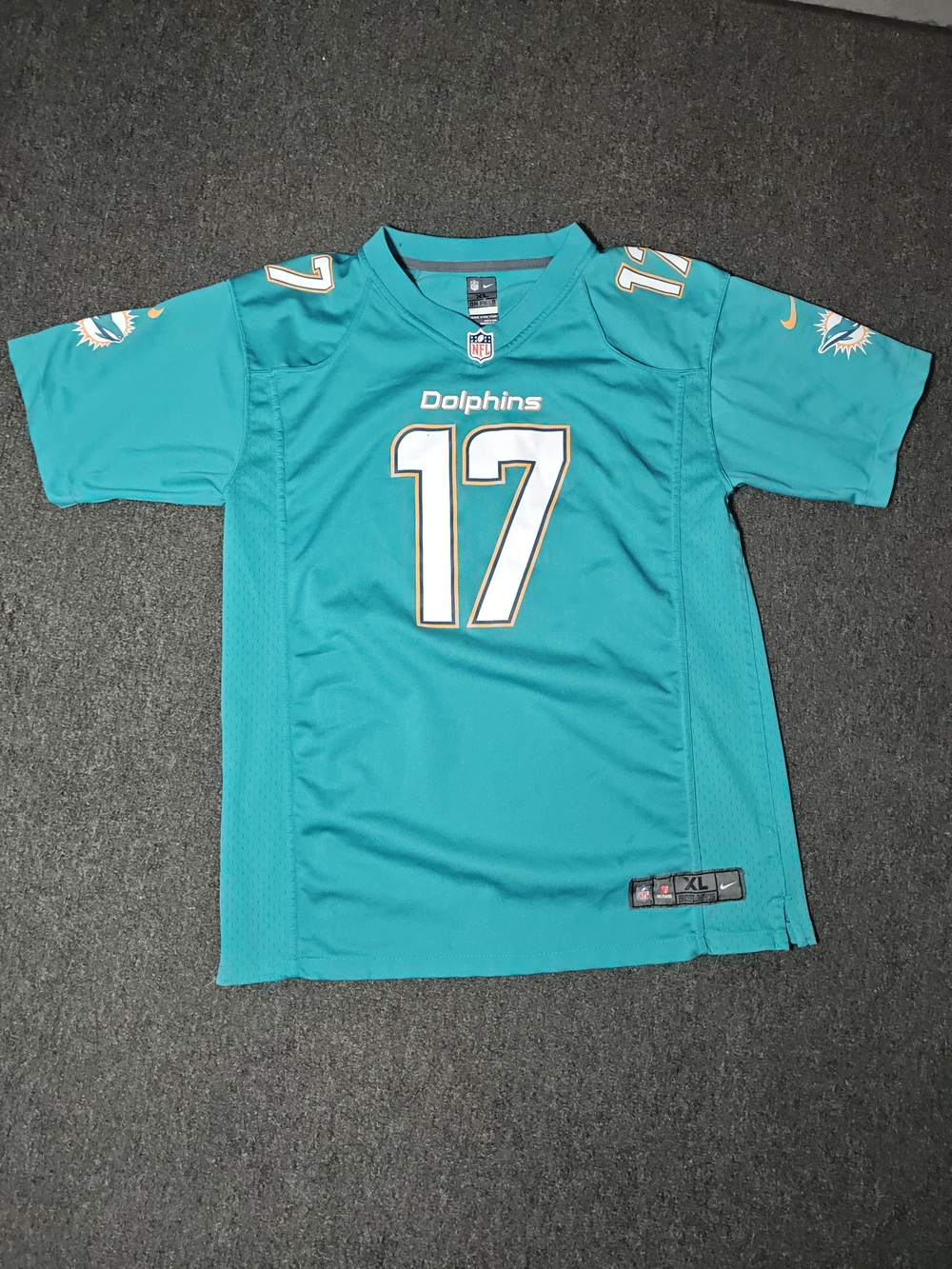 NFL Miami Dolphins Youth Sz XL (18-20)  #17  Ryan Tannehill Jersey NFL Players